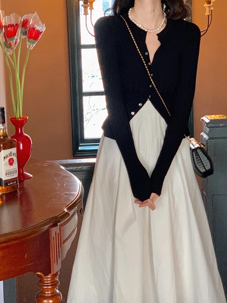 法式白色半身裙女秋季2025新款中长款遮跨a字长裙显瘦赫本风伞裙