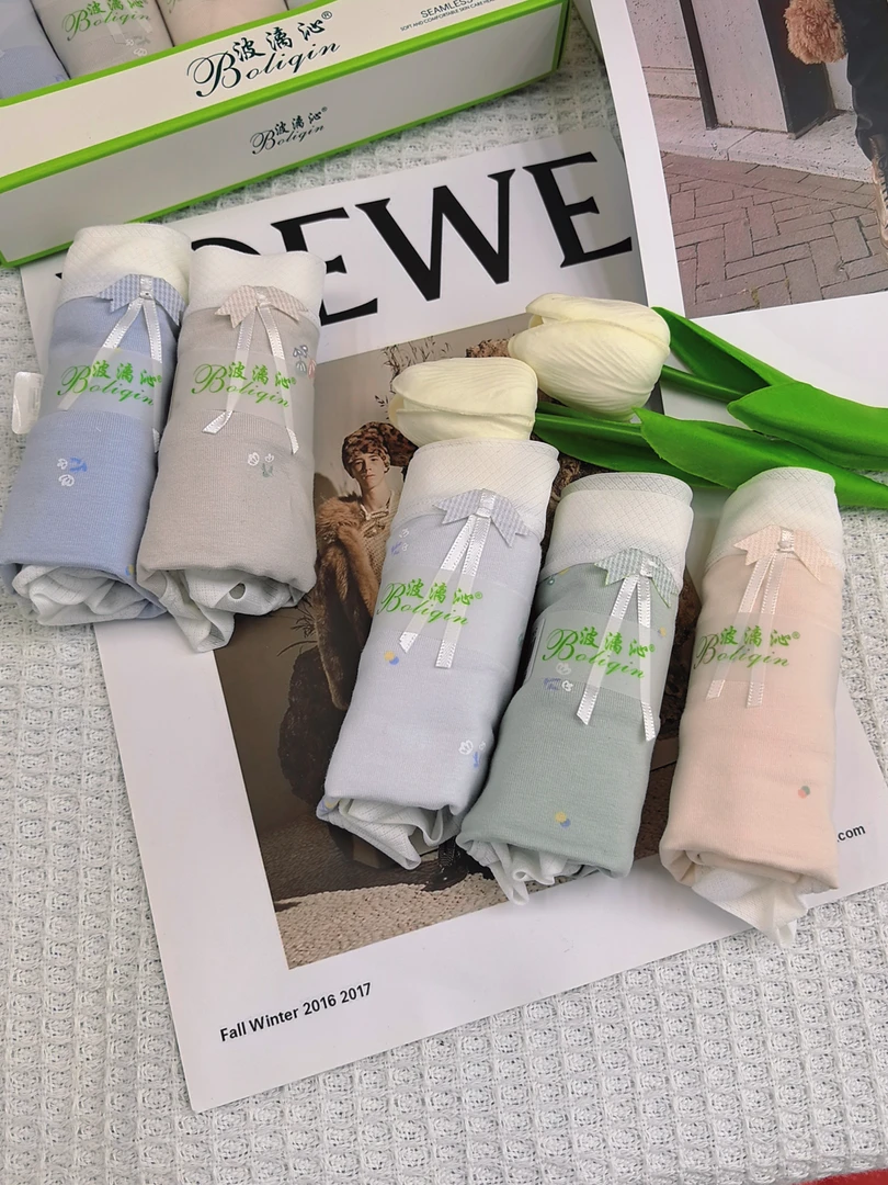 5条装舒适女士内裤夏季中腰透气高端女款三角短裤