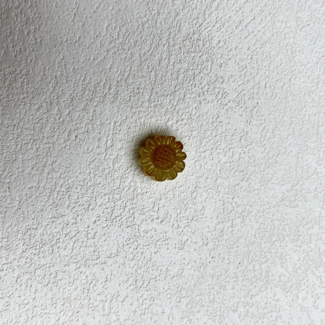 石中缘蜜蜡吊坠雕刻件D302