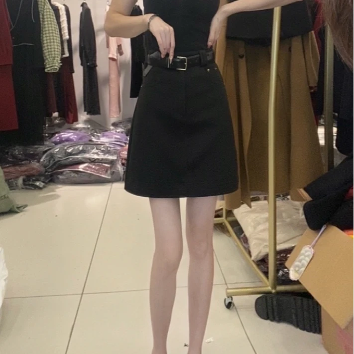 2024时尚百搭显瘦减龄A字短裙