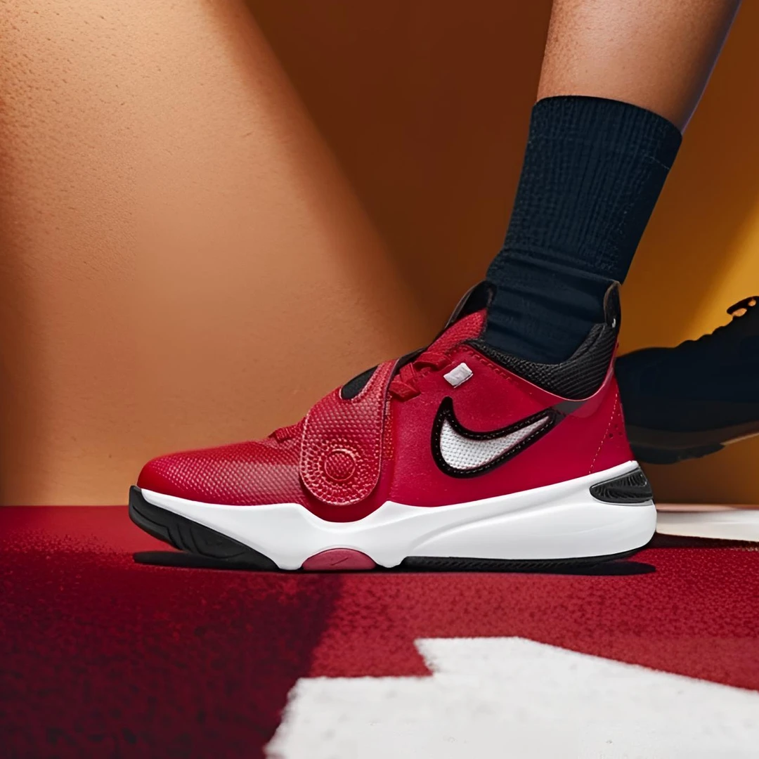 Nike(28-35码)耐克儿童篮球鞋红色男童女童防滑中高帮休闲运动鞋