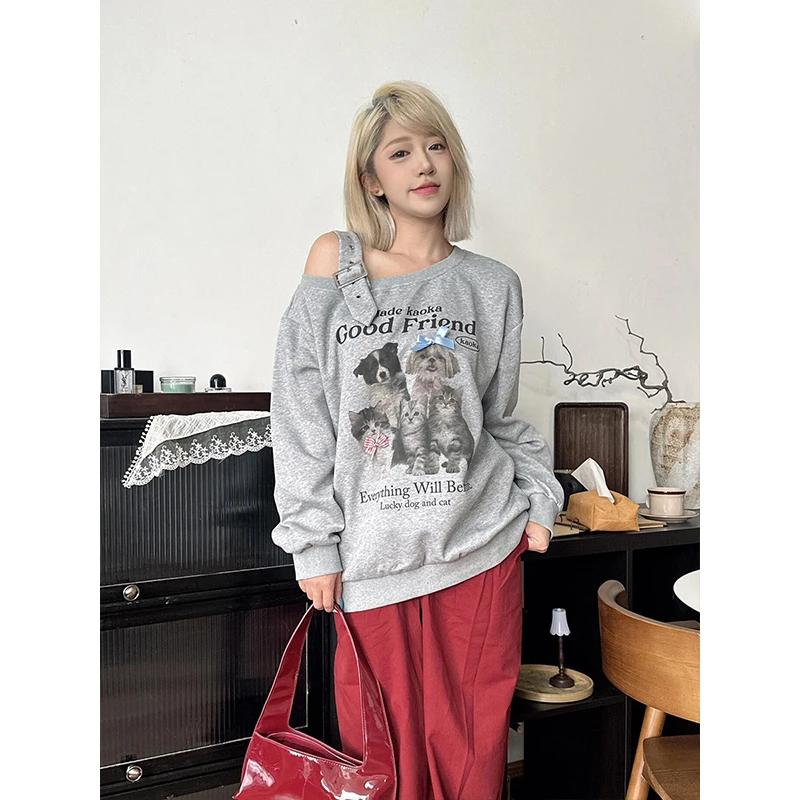 卡通印花斜肩长袖卫衣女秋冬薄款设计感肩带宽松显瘦外穿百搭上衣