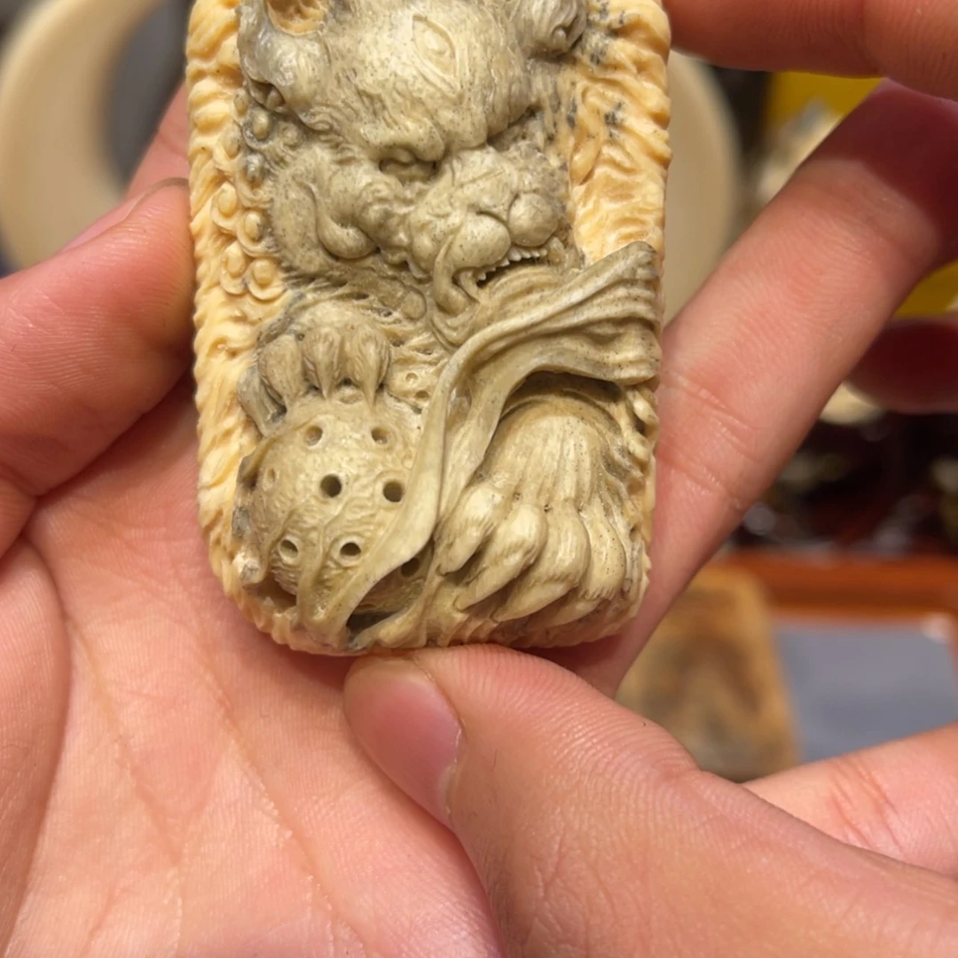 【闪购商品】猛犸根雕任*