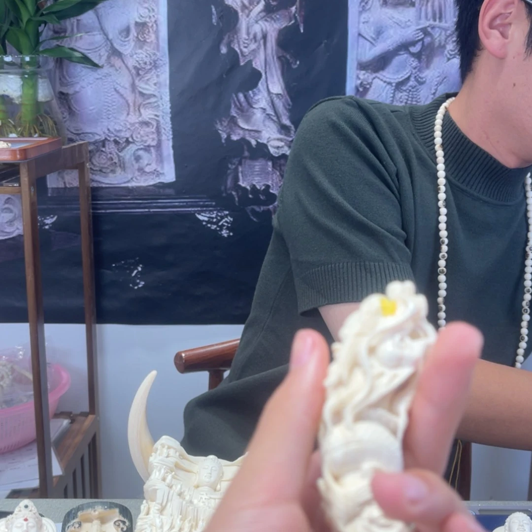 【闪购商品】猛犸根雕L*L