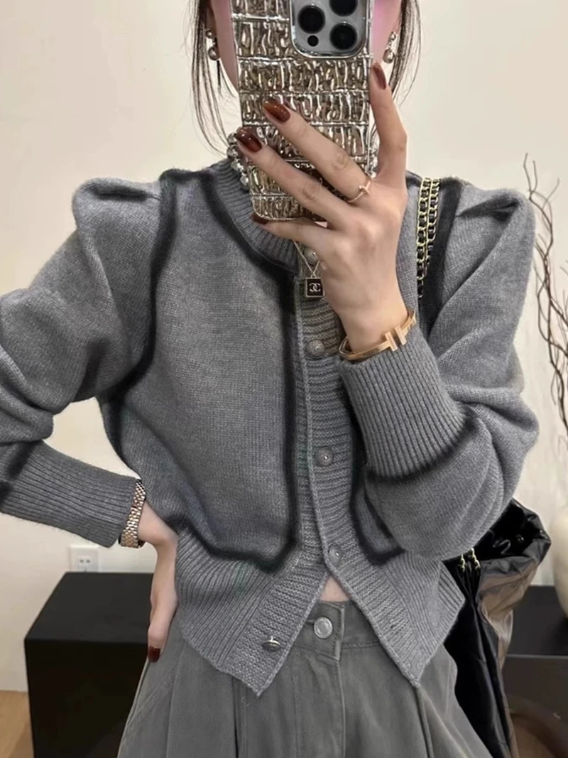 小香风撞色大气毛衣女秋冬高级感超好看茶里茶气短款针织打底衫女