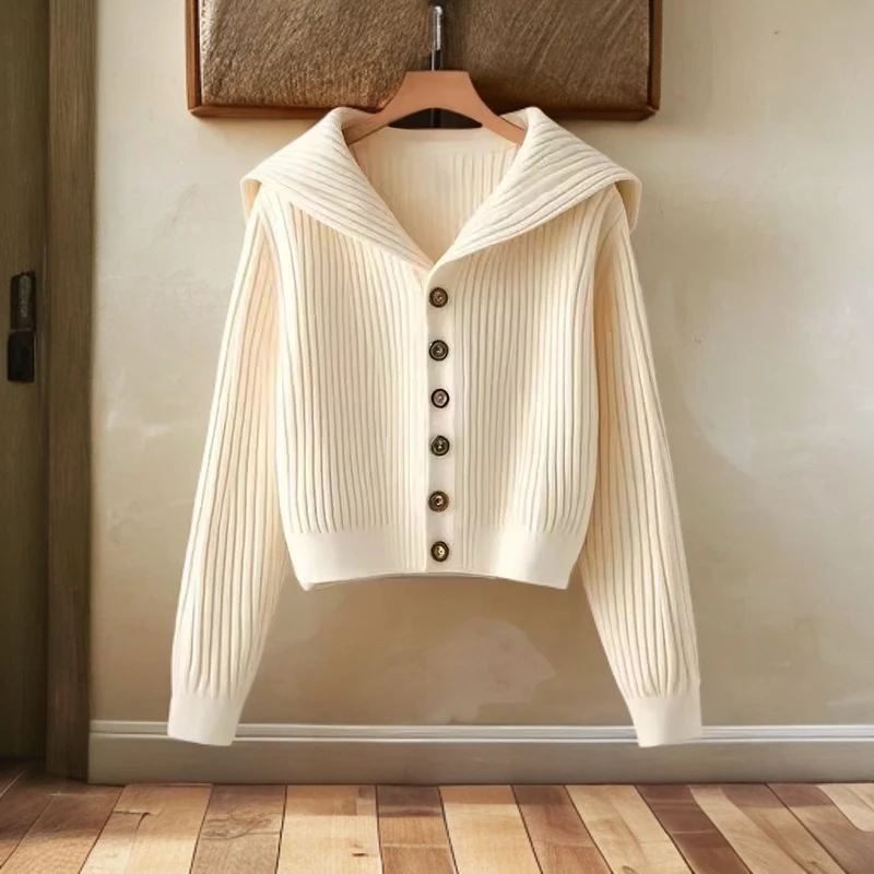 NUMEN BUTTON/灵扣杏色翻领长袖宽松毛衣针织开衫法风上衣2025新