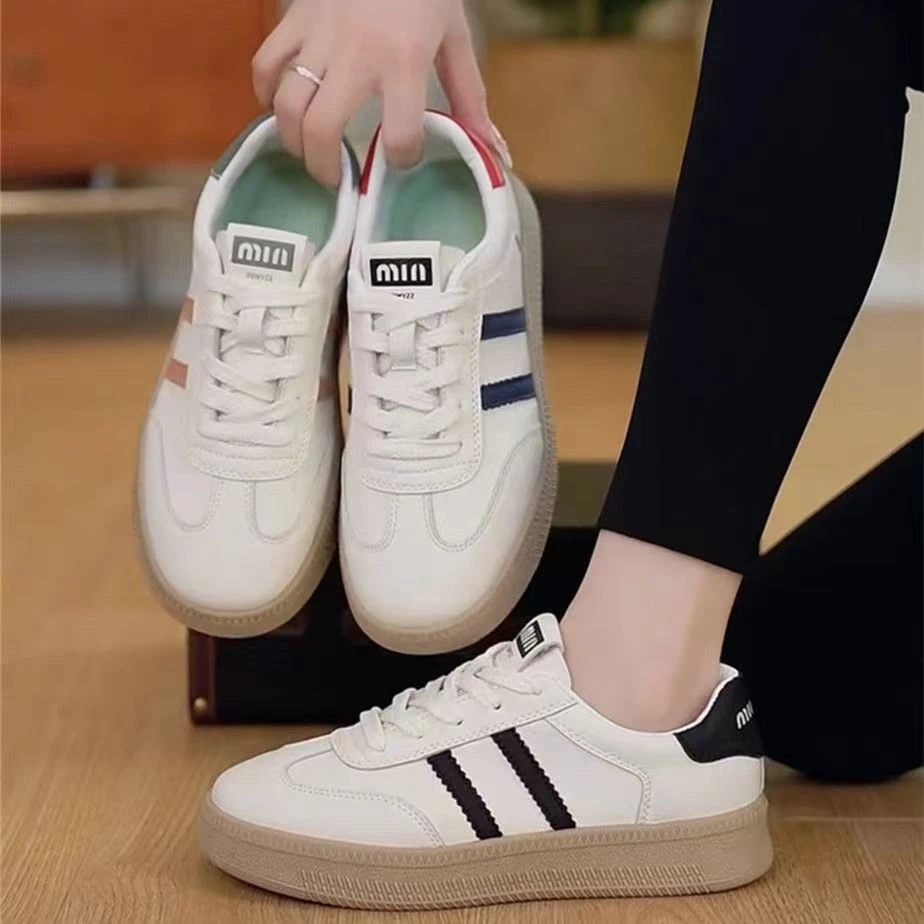 德训夏季鞋女款2025爆款网红女鞋板鞋夏季新款百搭轻便运动鞋