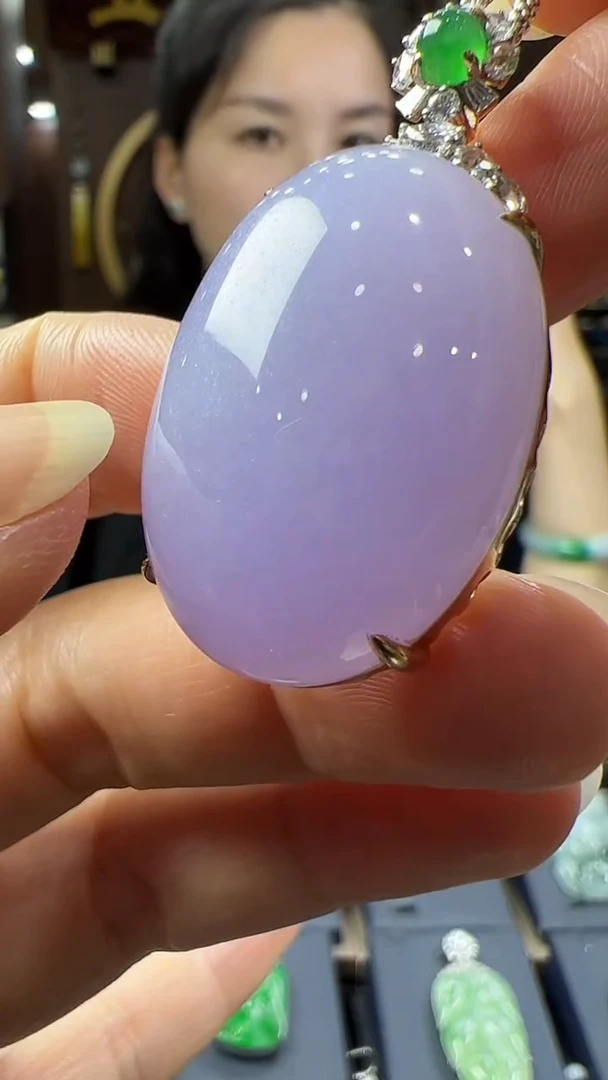 【闪购商品】翡翠挂件18K金镶嵌蛋面