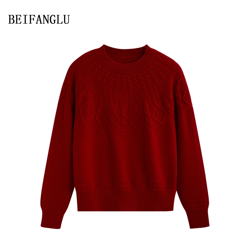 北方鹿 定染显白新年红绵羊毛2024秋冬气质绞花针织套头毛衣2411