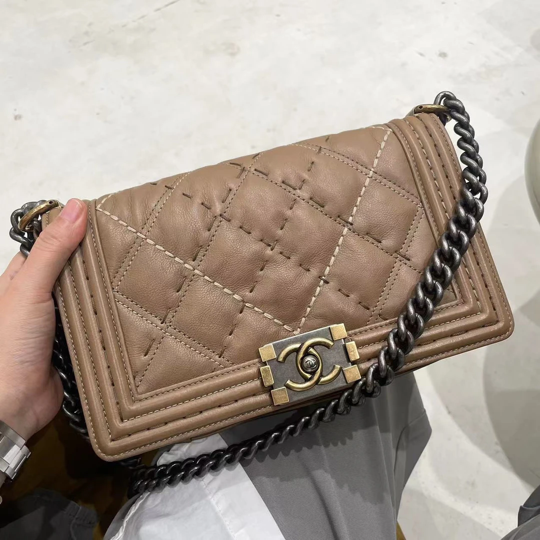 95新 Chanel/香奈儿 奶茶色leboy单肩包/th8088