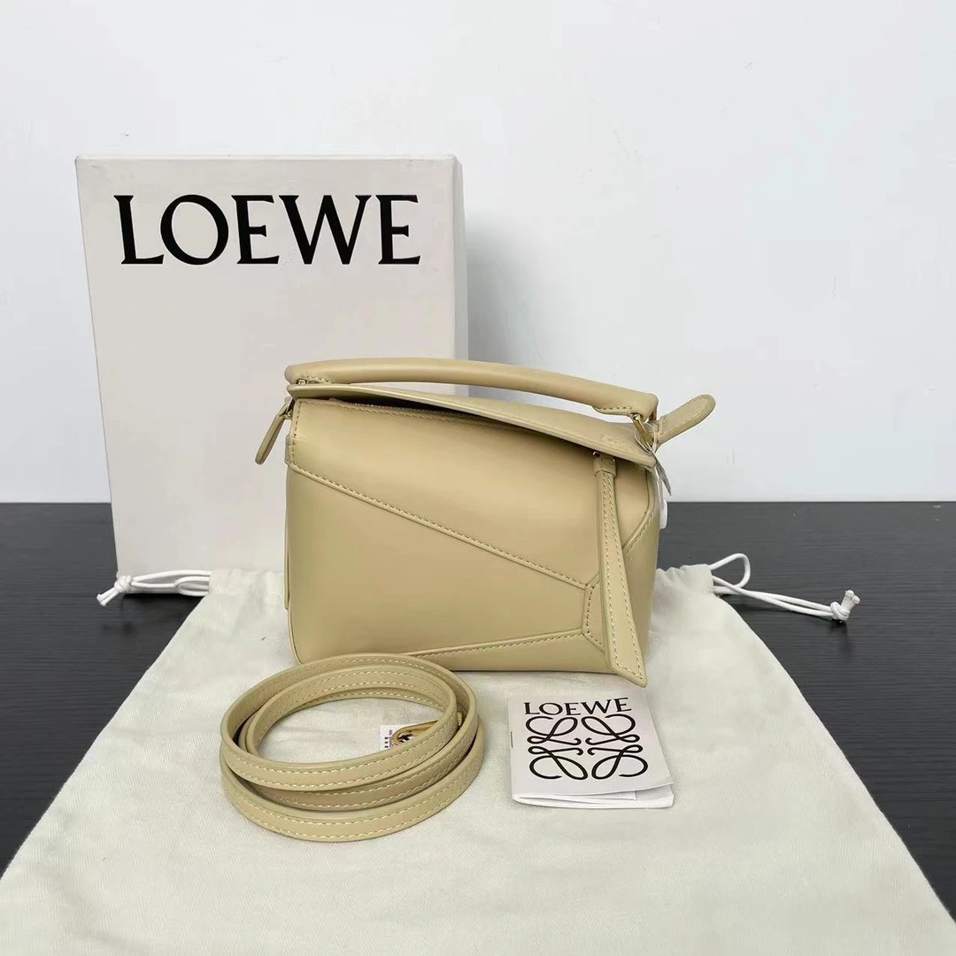 LOEWE/罗意威 单肩包 ey6187/2407