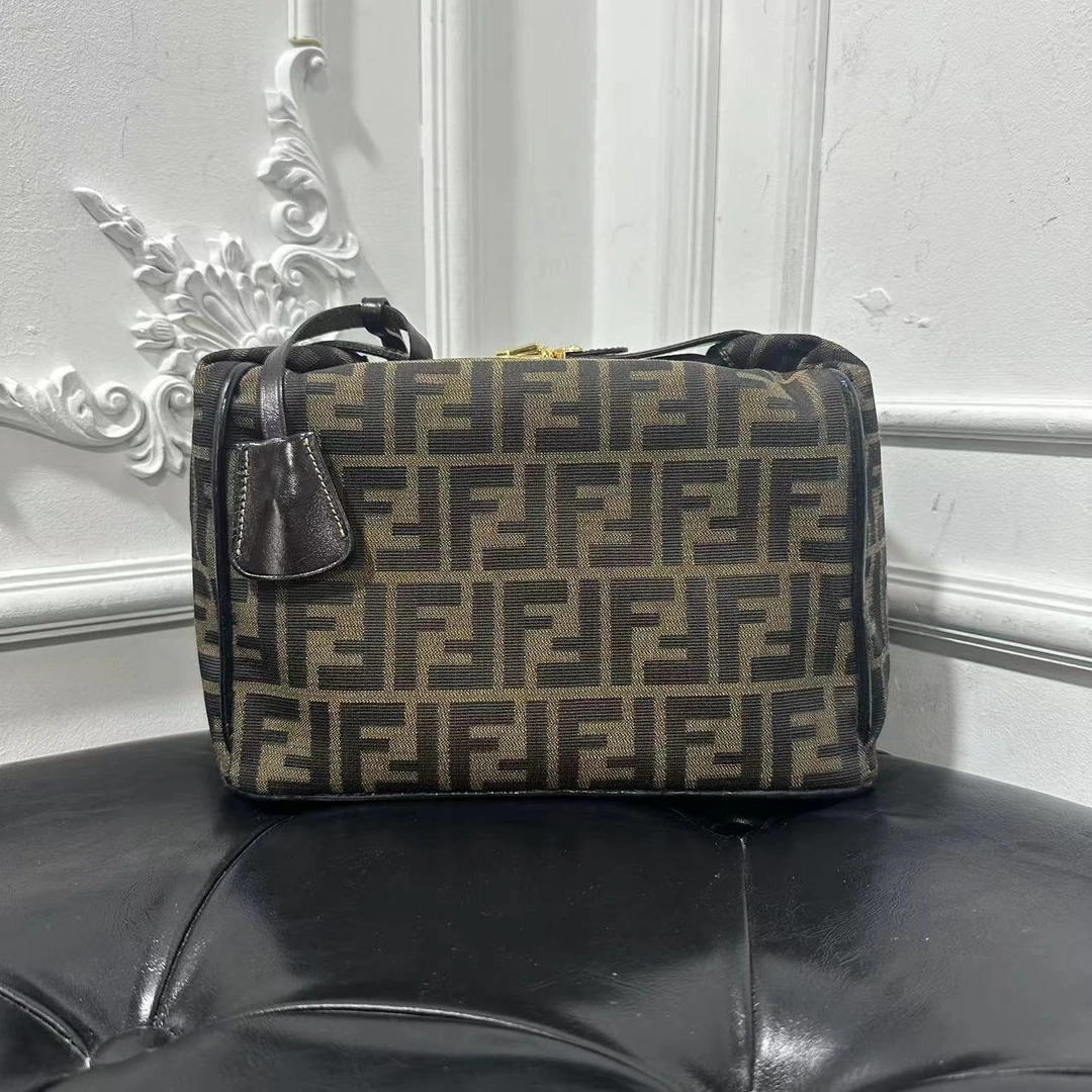 FENDI/芬迪 单肩包 bv6010/2407