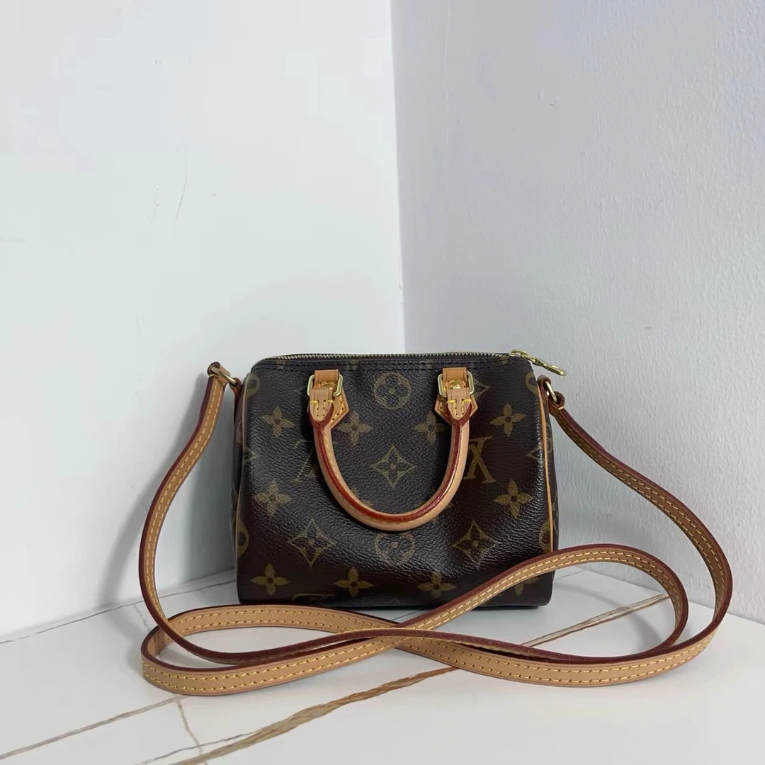 LouisVuitton/路易威登 单肩包 bg6016/2407