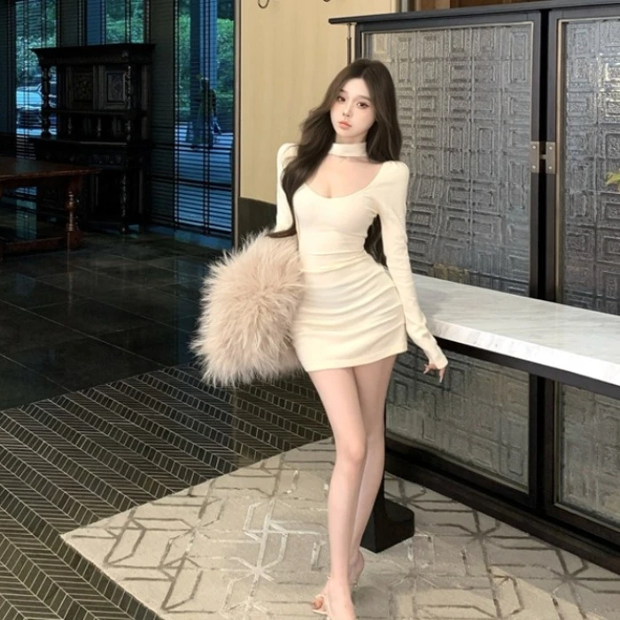 纯欲风飘带长袖针织连衣裙女秋季紧身修身短裙显身材收腰包臀裙子