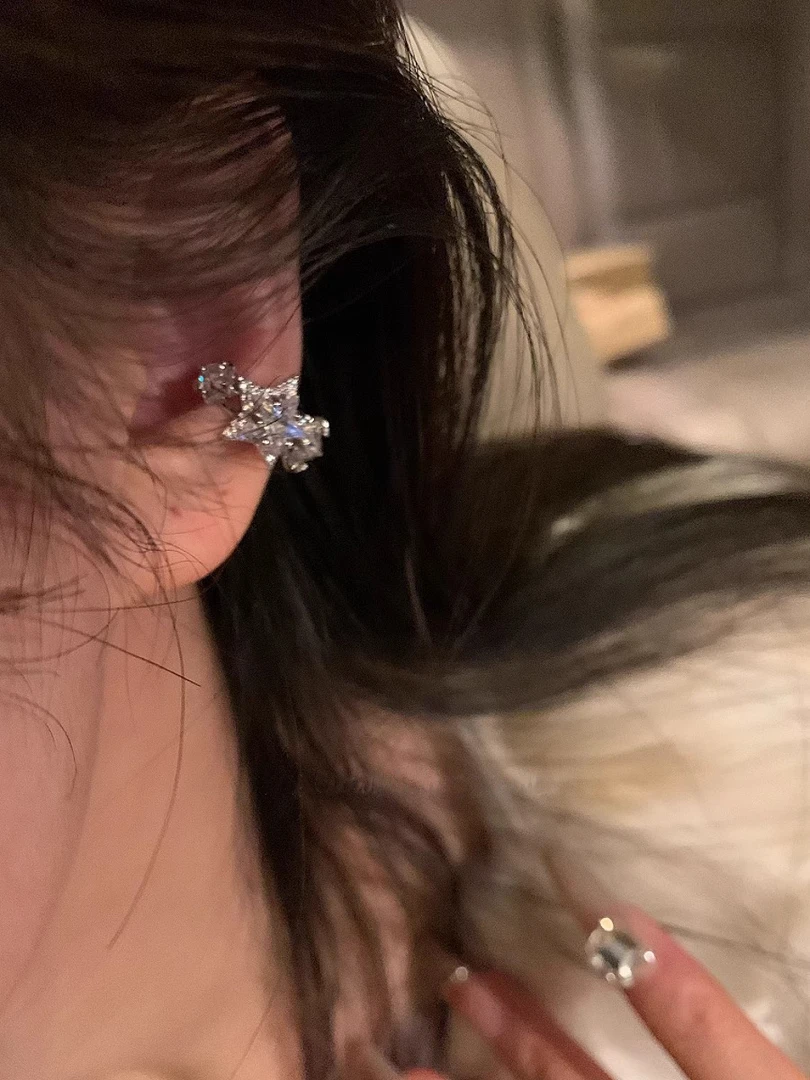 合金耳饰 墙裂推荐！星星耳骨夹无耳洞新款轻奢高级感耳钉ins爆款