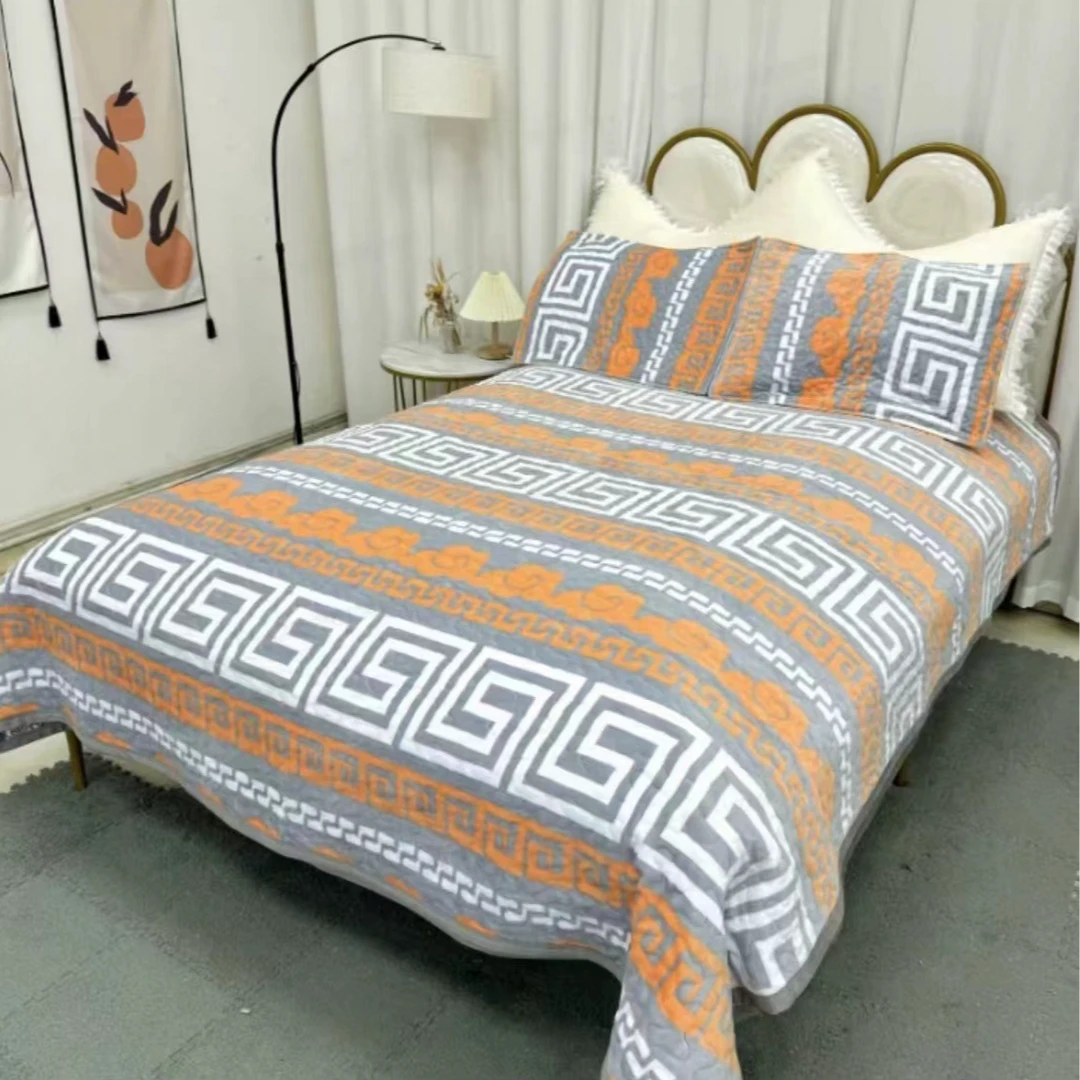 2024新款秋冬牛奶绒床盖-祥云格