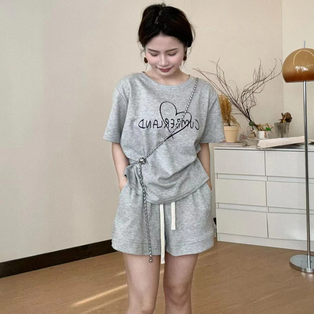 小个子夏季休闲运动套装短袖短裤两件套时尚T恤字母印花上衣