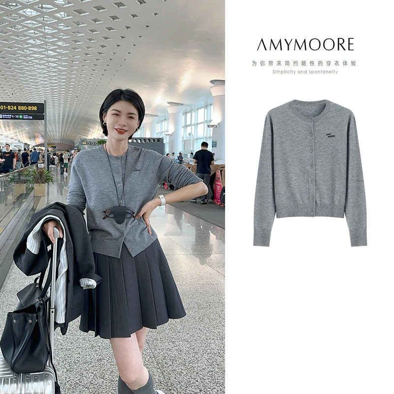 AMYMOORE艾莫尔秋季女装毛衣针织衫长袖圆领毛衣开衫时尚780103