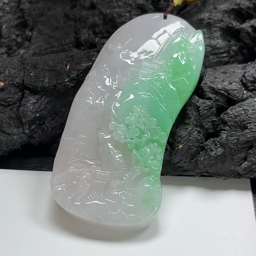 天然缅甸翡翠阳绿山水牌
