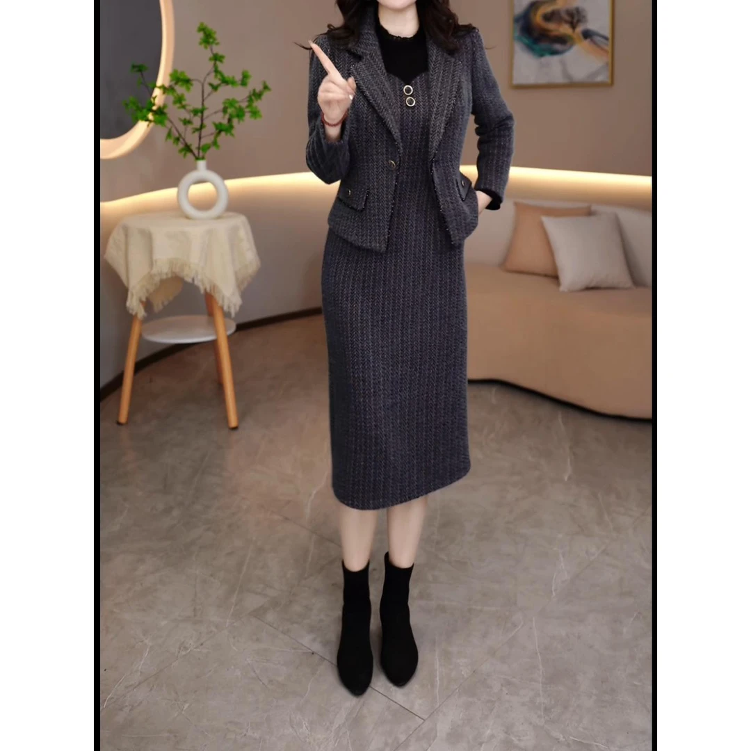 外套+连衣裙2024新款秋冬加厚时尚套装减龄显瘦气质长袖两件套女