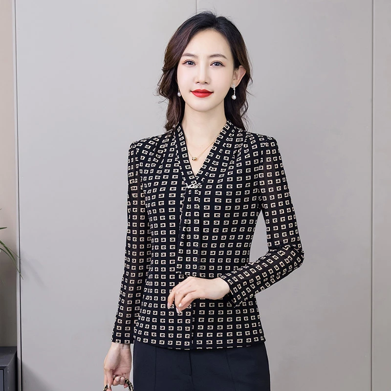 中老年大码2025秋装新款花色女上衣50岁妈妈春长袖显瘦T恤中年女