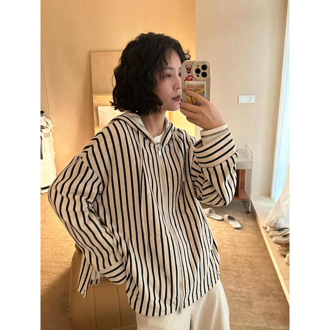 华吉言/HUAJIYAN【提拉米苏 】竖条纹开衫卫衣外套