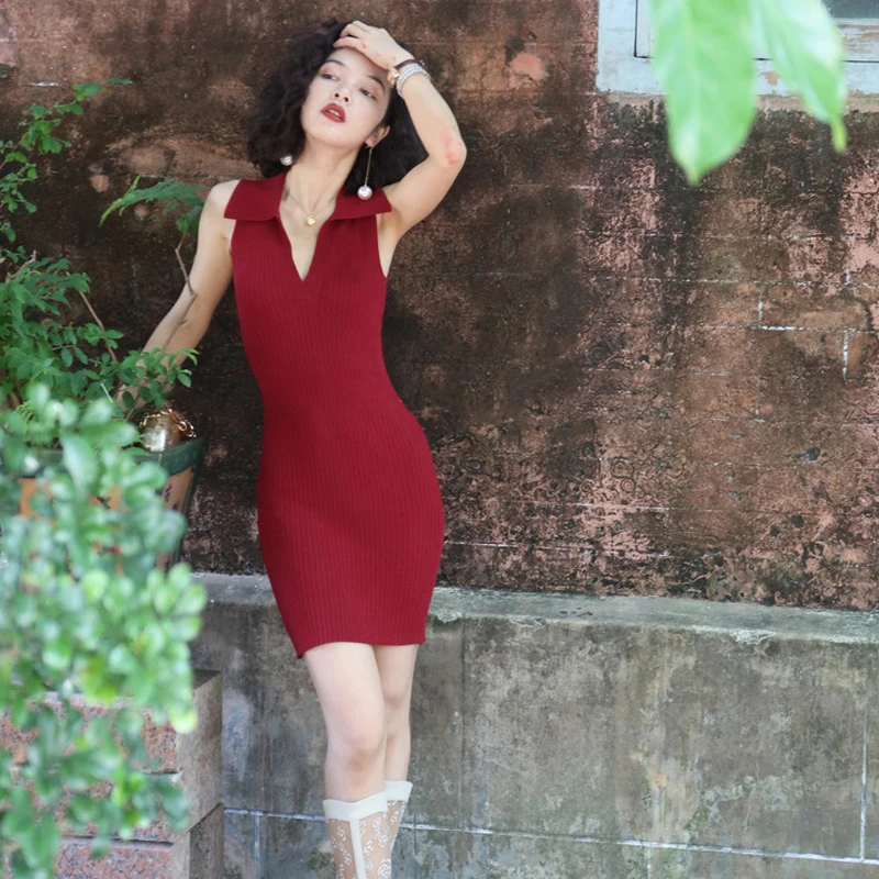 女装连衣裙复古港风红色POLO领无袖短款针织包臀连衣裙女收腰显瘦