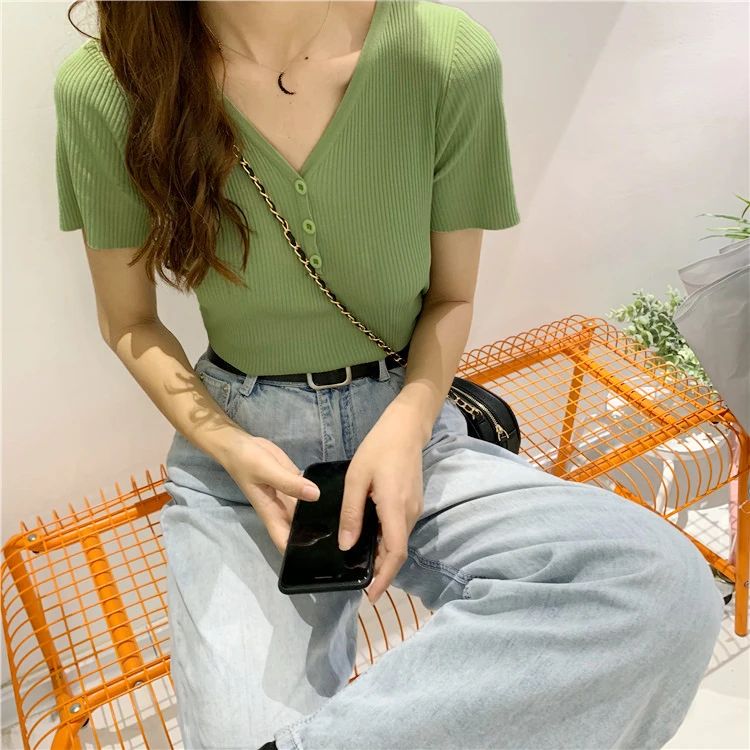 夏季复古冰丝针织短袖T恤上衣女装V领纽扣设计感显瘦气质纯色百搭