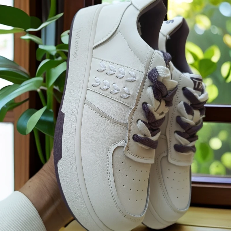 板鞋2024年韩版秋季休闲低帮时尚厚底透气百搭