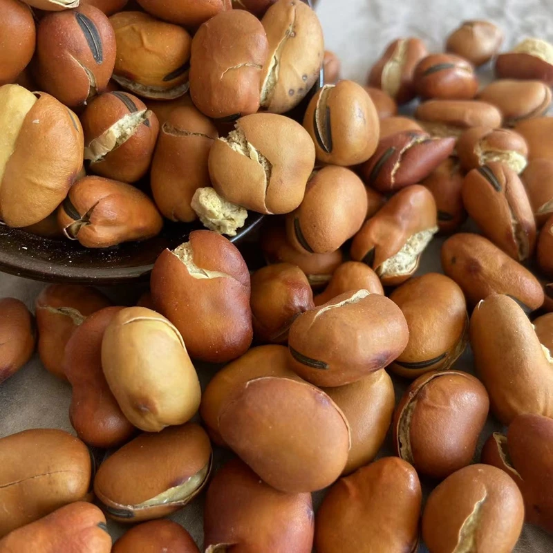 传统铁锅手工炒制香酥蚕豆