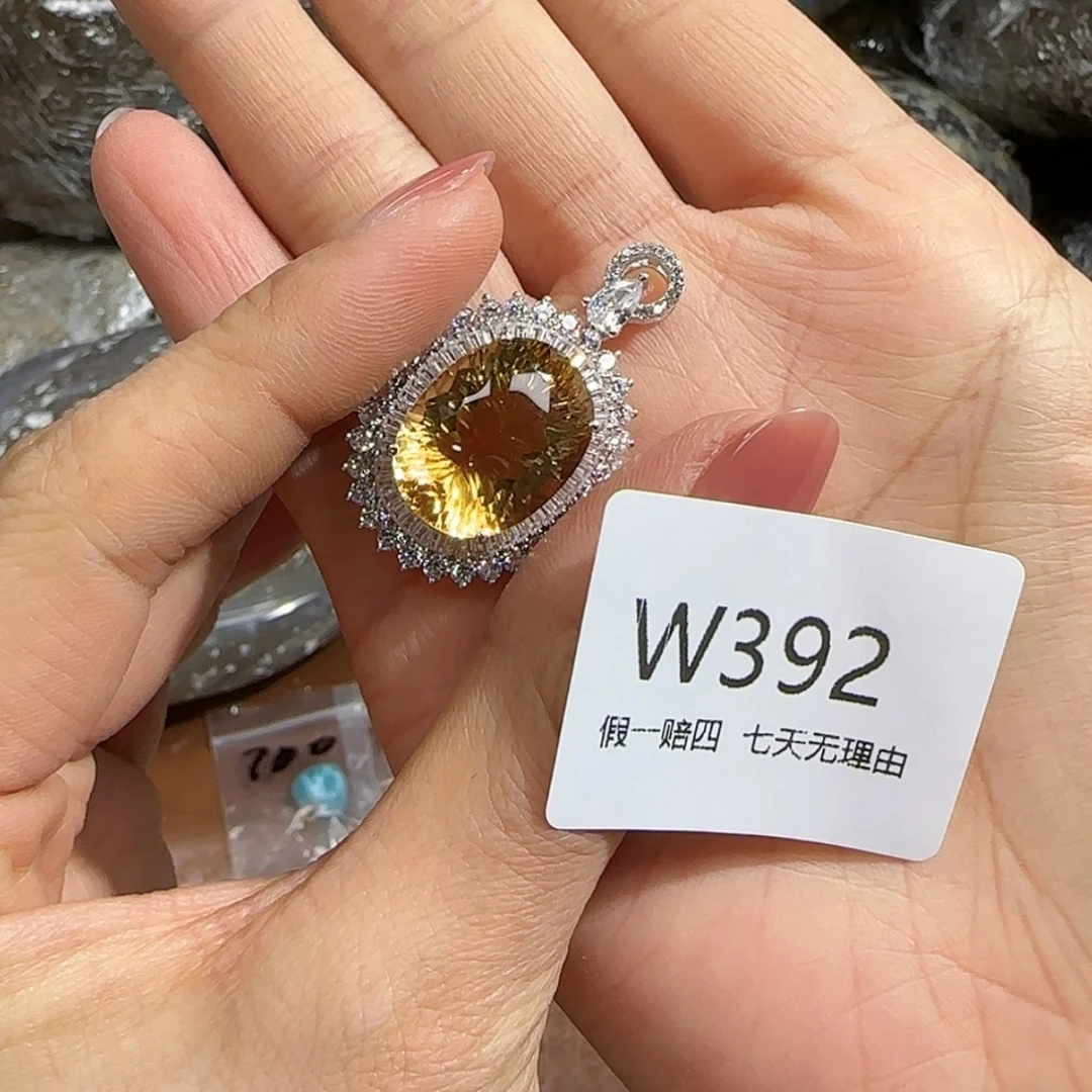 【闪购商品】水晶颈饰未镶嵌