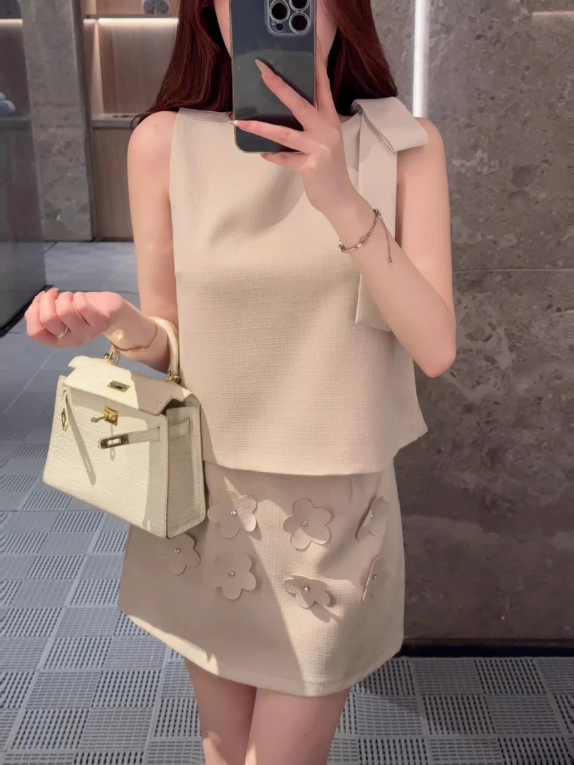 【缪系白茶香】蝴蝶结侧领小香风花朵上衣半裙套装设计感