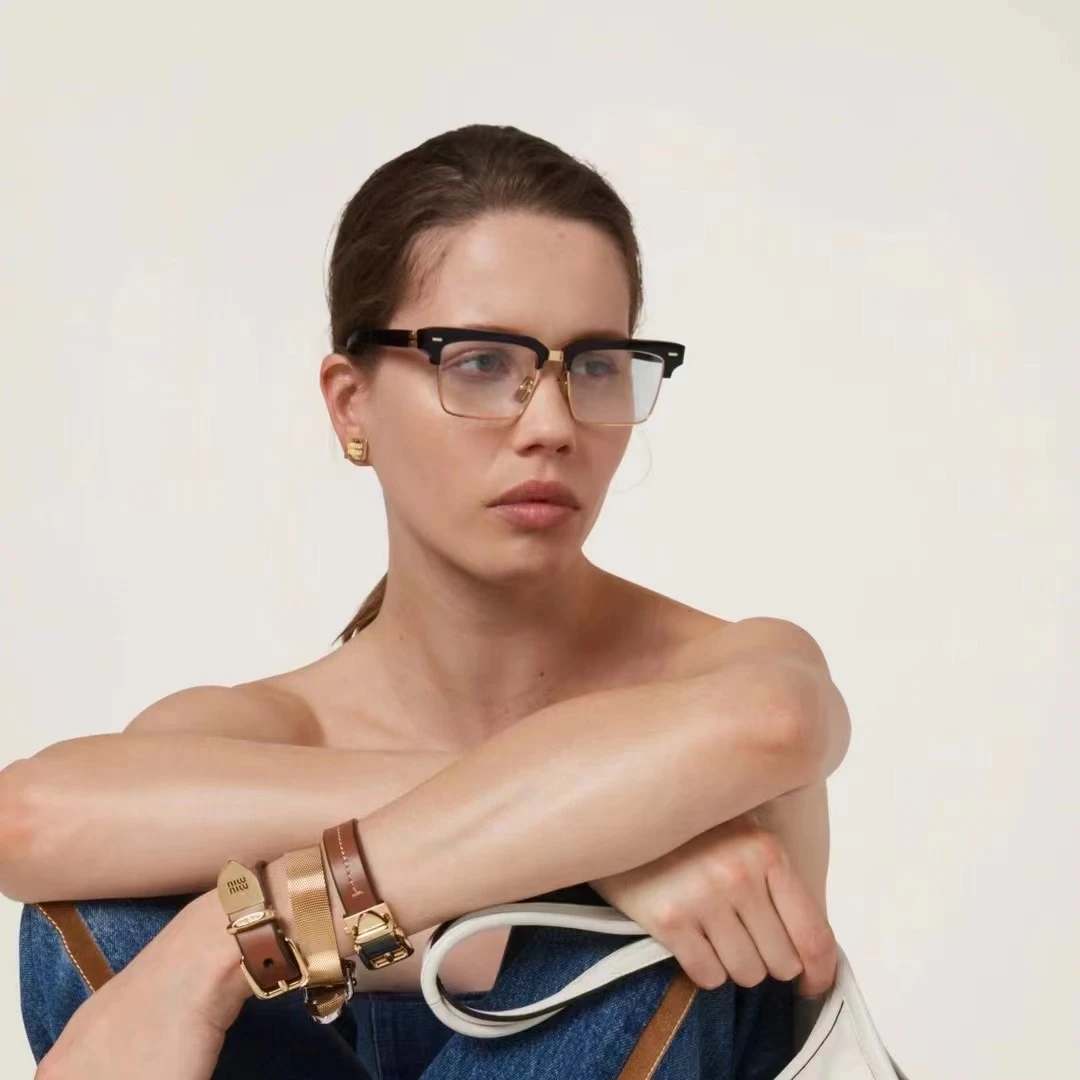 MIUMIU秀款渐变镜片太阳镜/正品保障/假一赔四