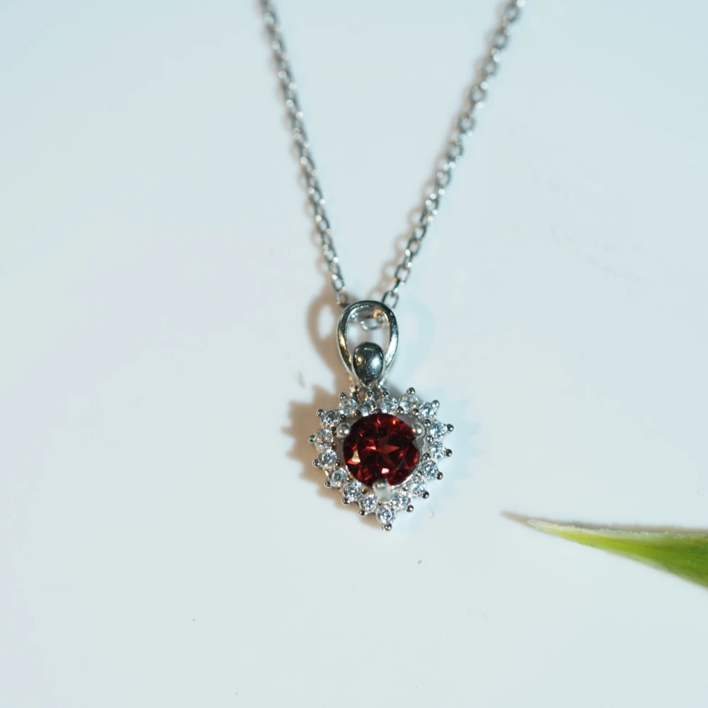 C0046  石榴石吊坠（M）