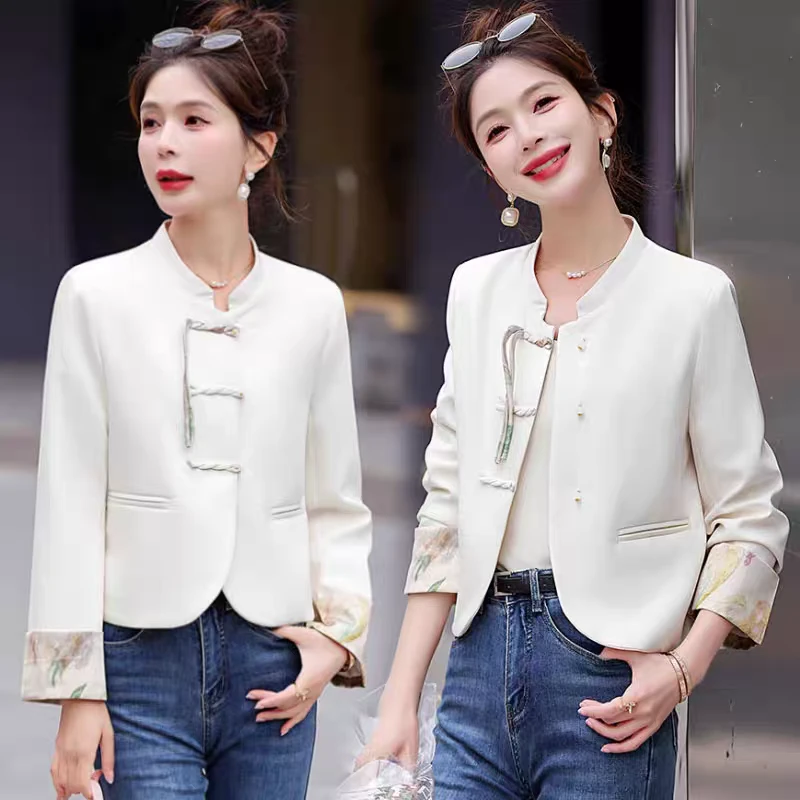 新中式国风盘扣外套2024秋冬新款小香风减龄气质小个子短款上衣