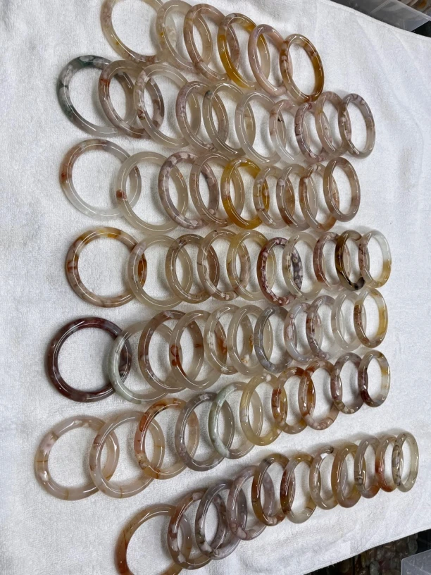 樱花玛瑙套镯专拍