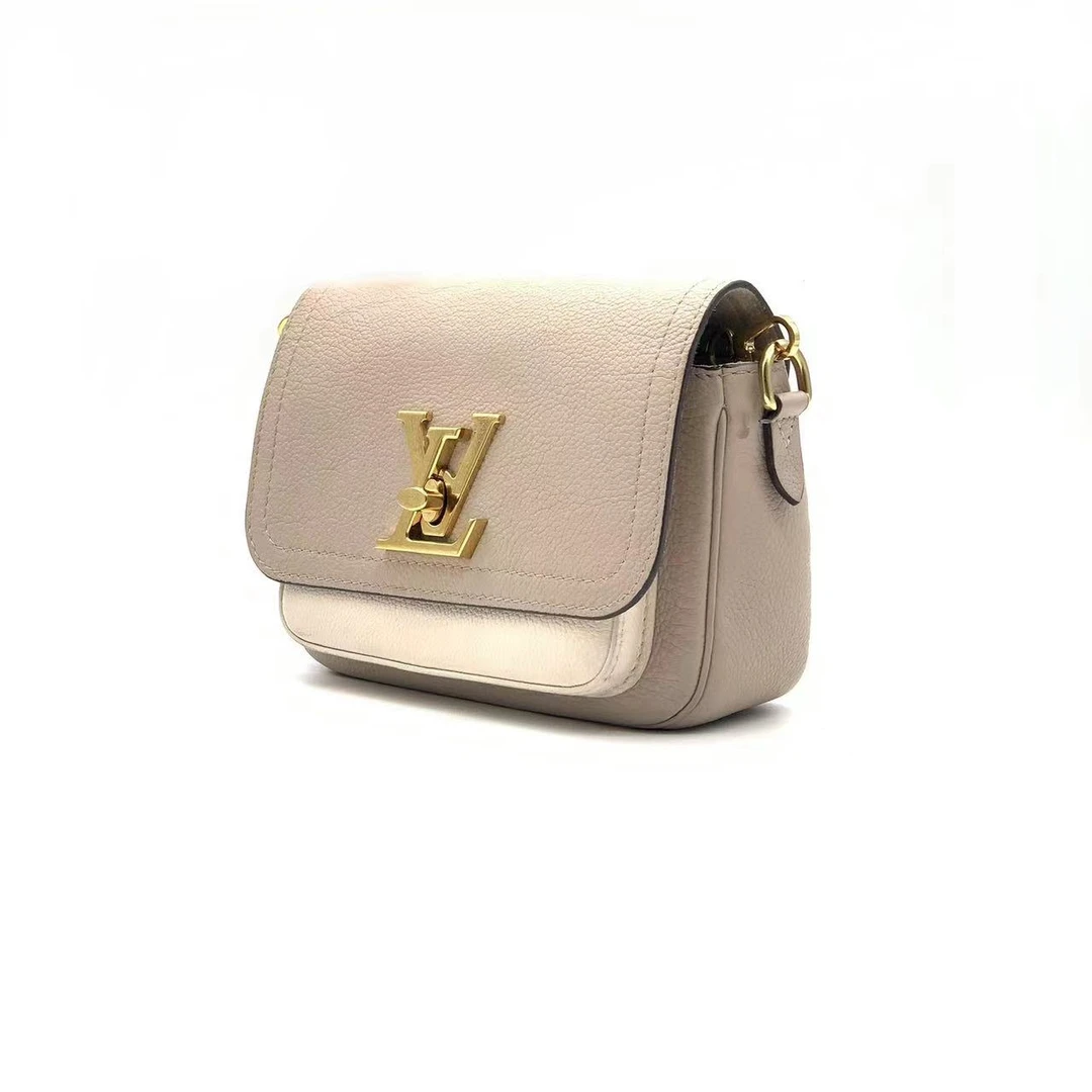 95新 LouisVuitton/路易威登 牛奢网周年庆/灰色lockme tender包