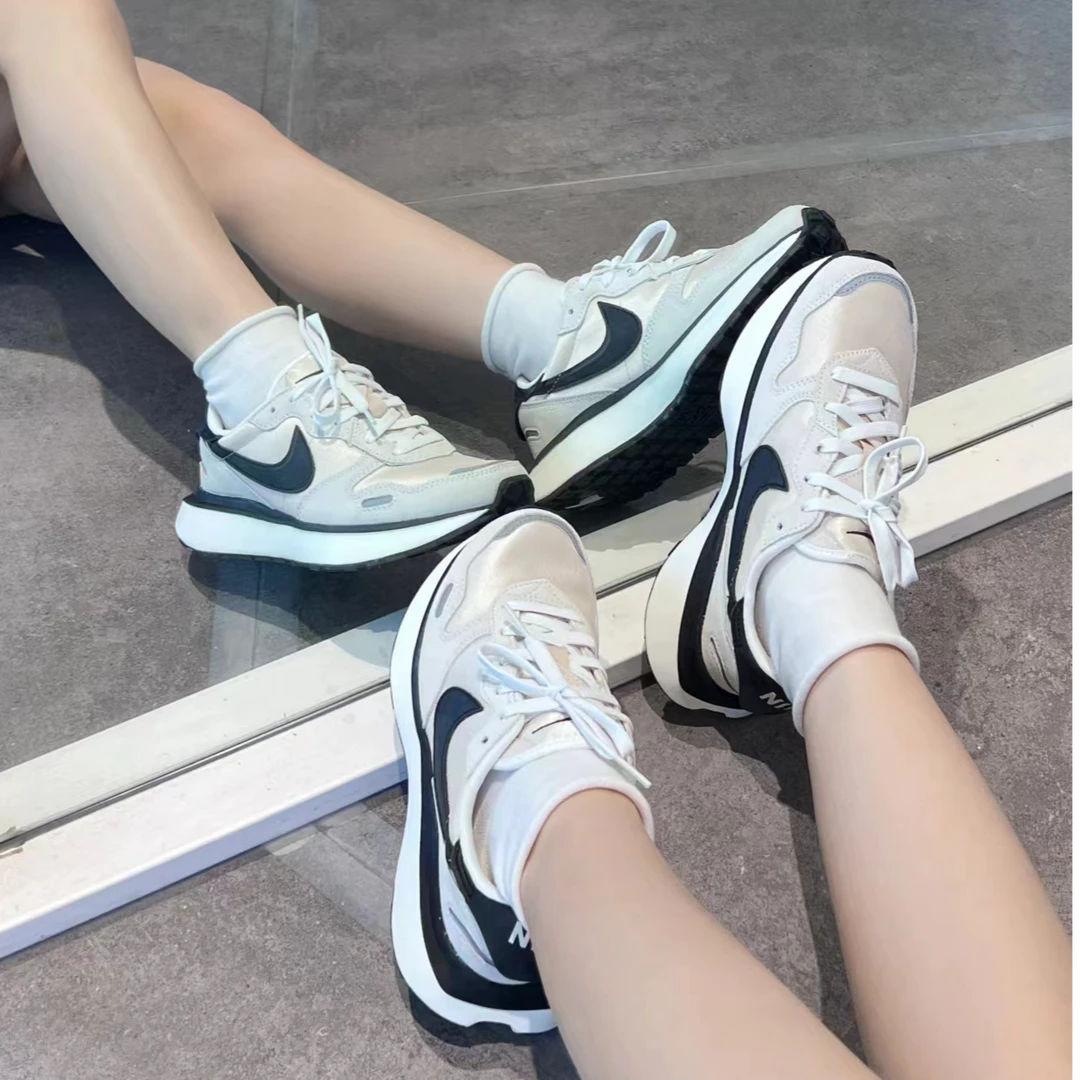 耐克PHOENIX WAFFLE女款简约百搭舒适透气休闲跑步鞋FD2196100