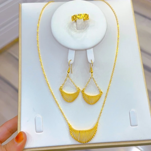 铜合金项链 新款nipal三件套时尚轻奢精美气质素款金色金色经典