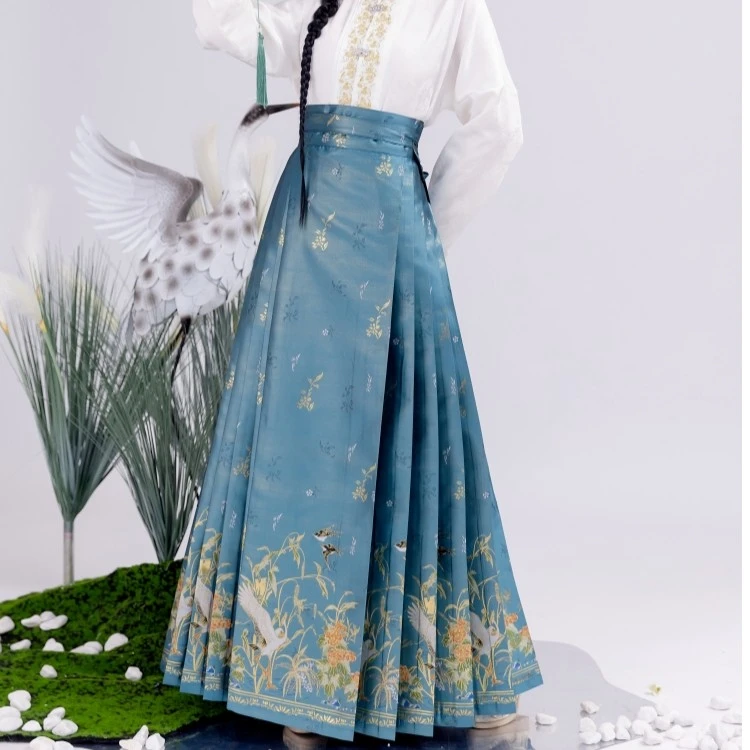 玖颜醉【鹤飞燕舞】重工织金仿妆花高端新款透金一片式马面裙中国风