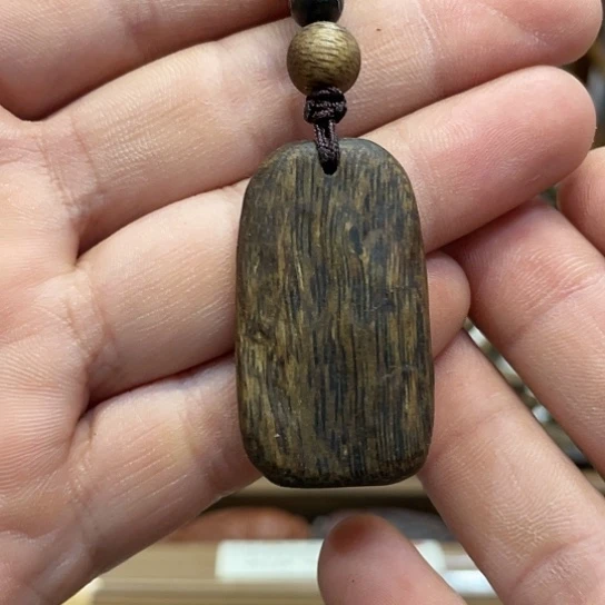 沉香吊坠奇楠挂件红油老料