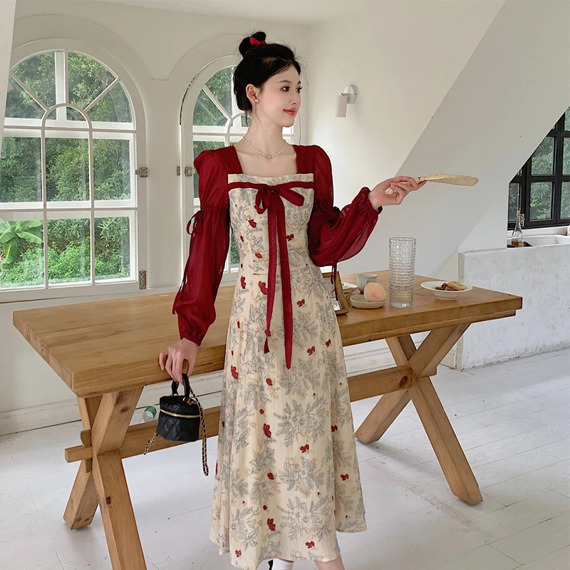 新款遮肚子显瘦碎花红色裙子2024新中式国风长袖连衣裙女秋季3190