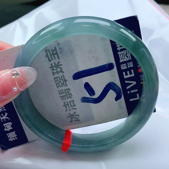 翡翠手镯未镶嵌缅甸天然a货翡翠手镯