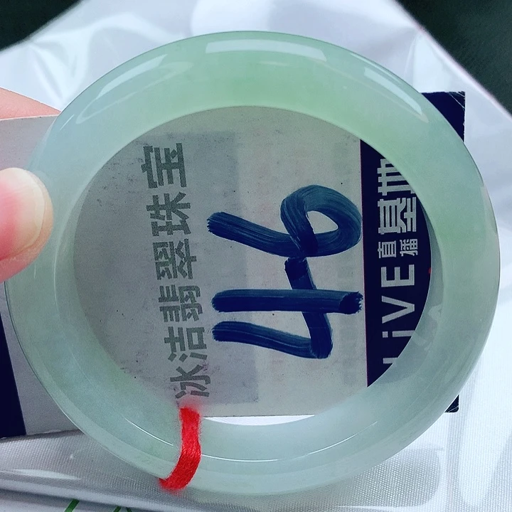 翡翠手镯未镶嵌缅甸天然a货翡翠手镯