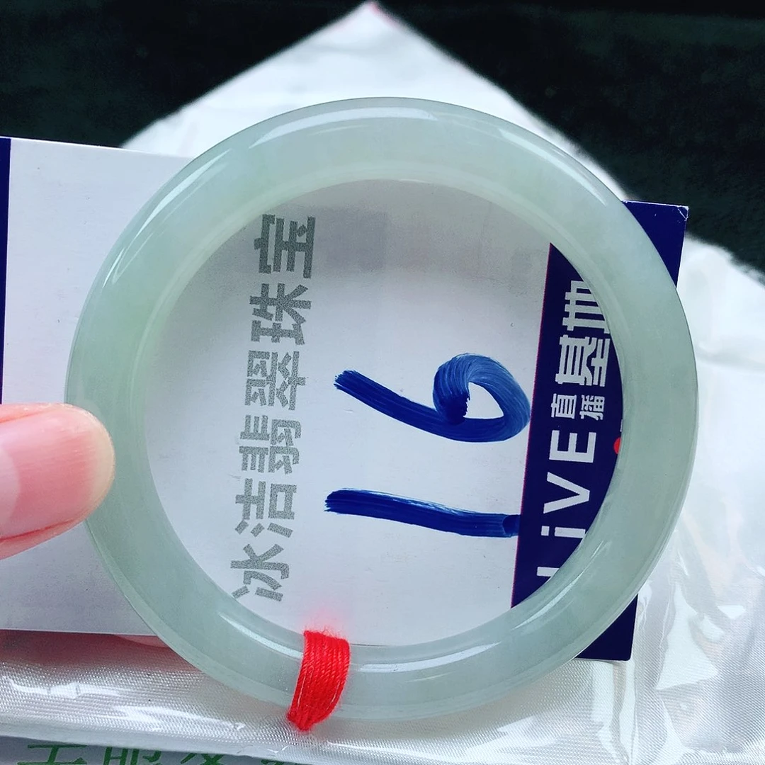 翡翠手镯未镶嵌缅甸天然a货翡翠手镯