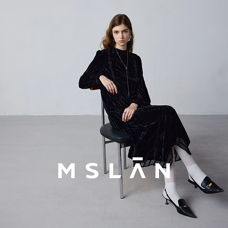 MSLAN【商场同款】冬季新款气质丝绒蕾丝拼接连衣裙MFDT075