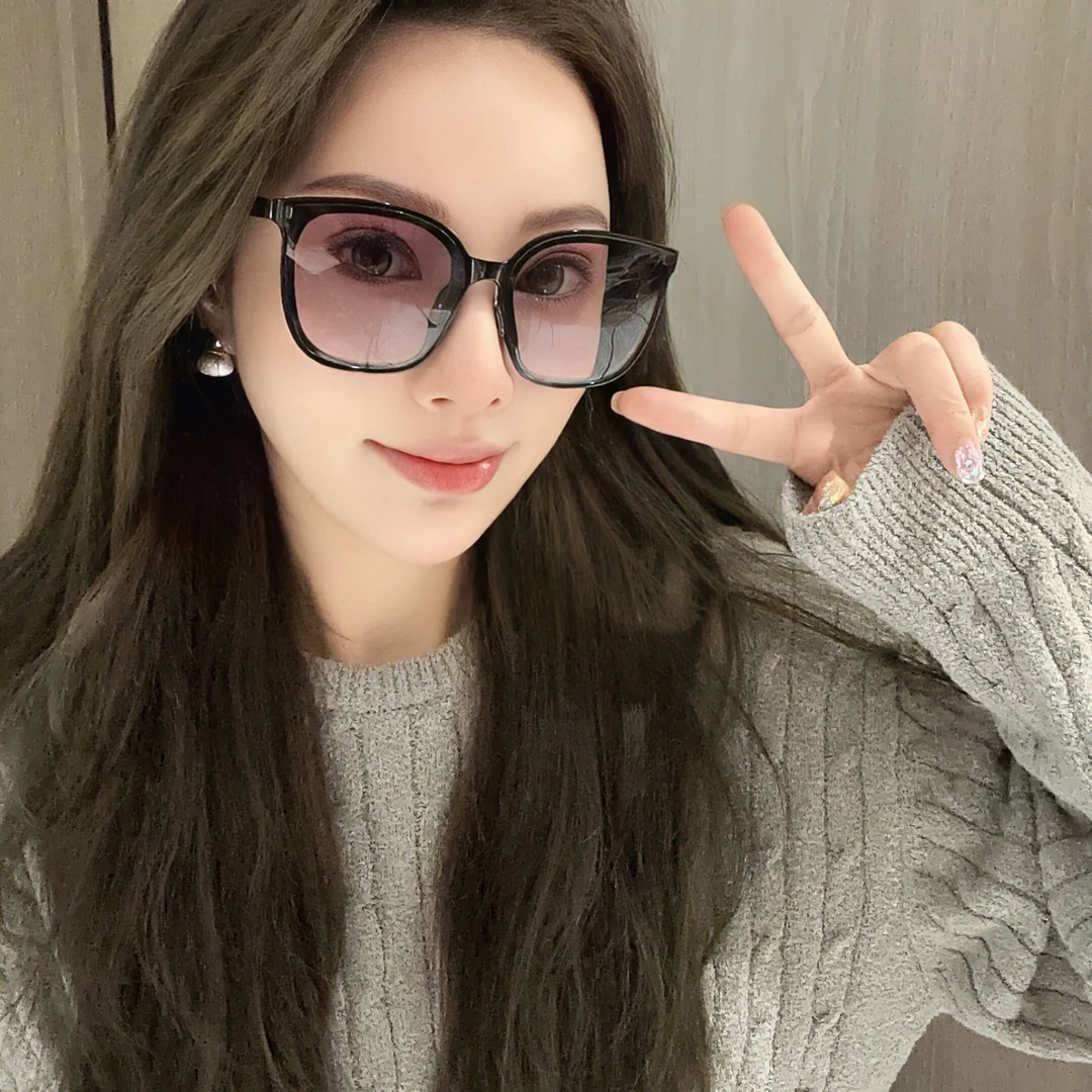 大框折叠墨镜显瘦女户外旅游拍照开车偏光防紫外线超轻防晒太阳镜