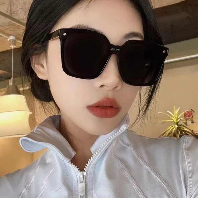 【仁汇优品】高级感连体字母墨镜潮方框显脸小防紫外线太阳镜A132