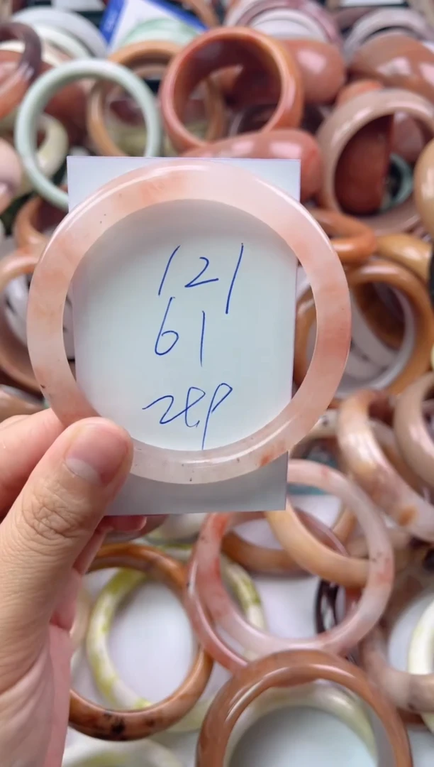 【闪购商品】石英质玉手镯未镶嵌121