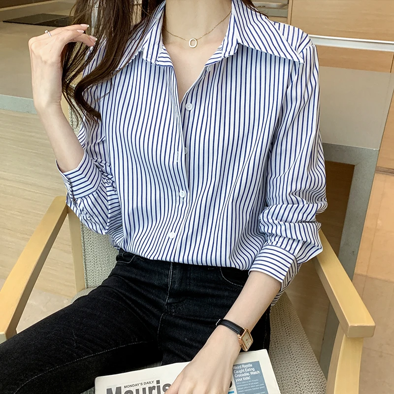 蓝白条纹衬衫女款高级感宽松慵懒风ol通勤长袖上衣潮职业显瘦寸衫